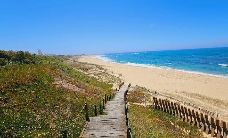 Praia do Aterro, Portugal